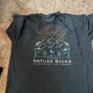 Nature backs comfort colors tee
